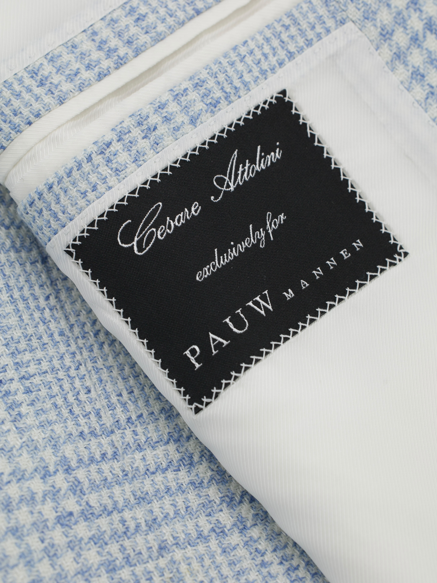 Cesare Attolini Ice Blue Wool & Linen Prince of Wales Jacket