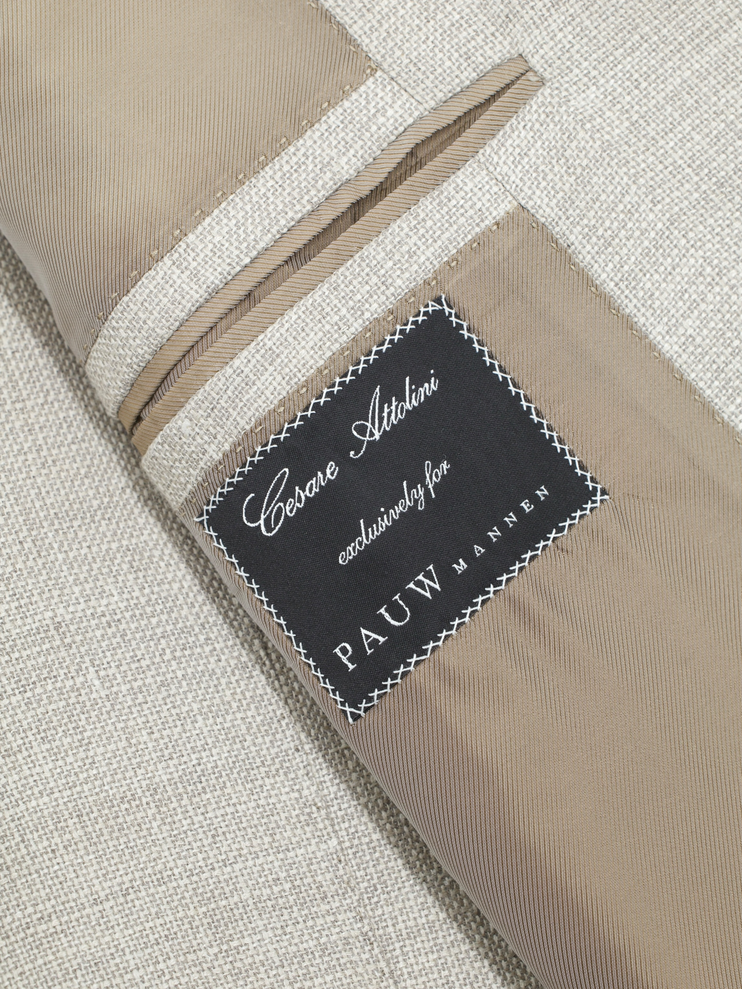Cesare Attolini Beige Cashmere, Silk & Linen Micro-Pattern Jacket