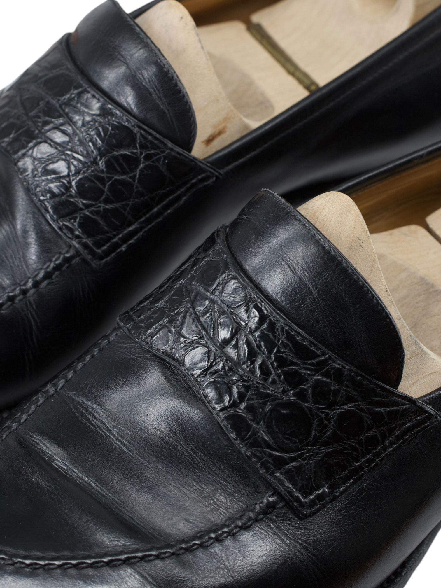 Saint Crispin's Black Calfleather & Crocodile-Strap Penny Loafer