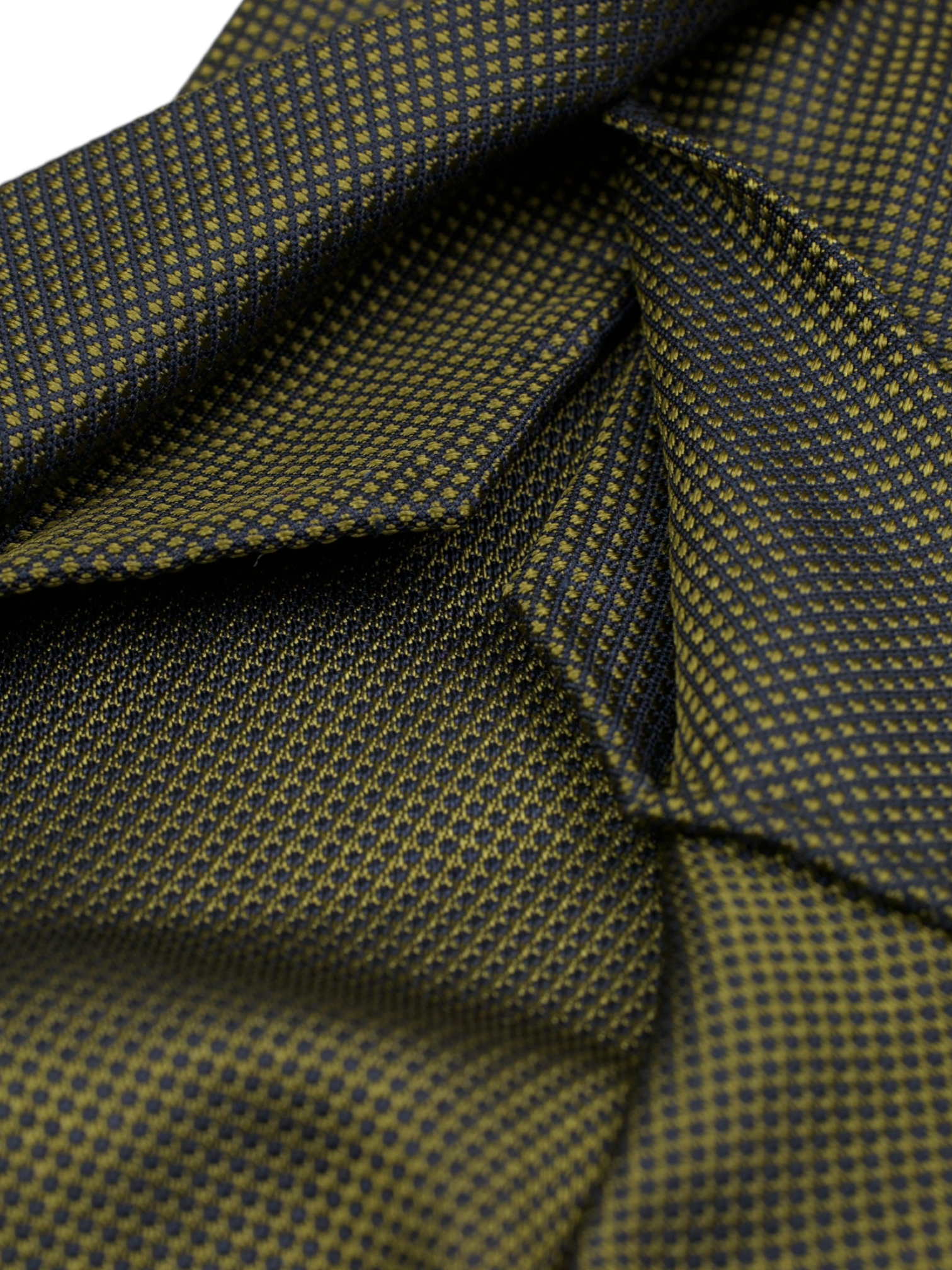 Kiton 5-Fold Dark Taupe Handrolled Silk Micro-Pattern Tie