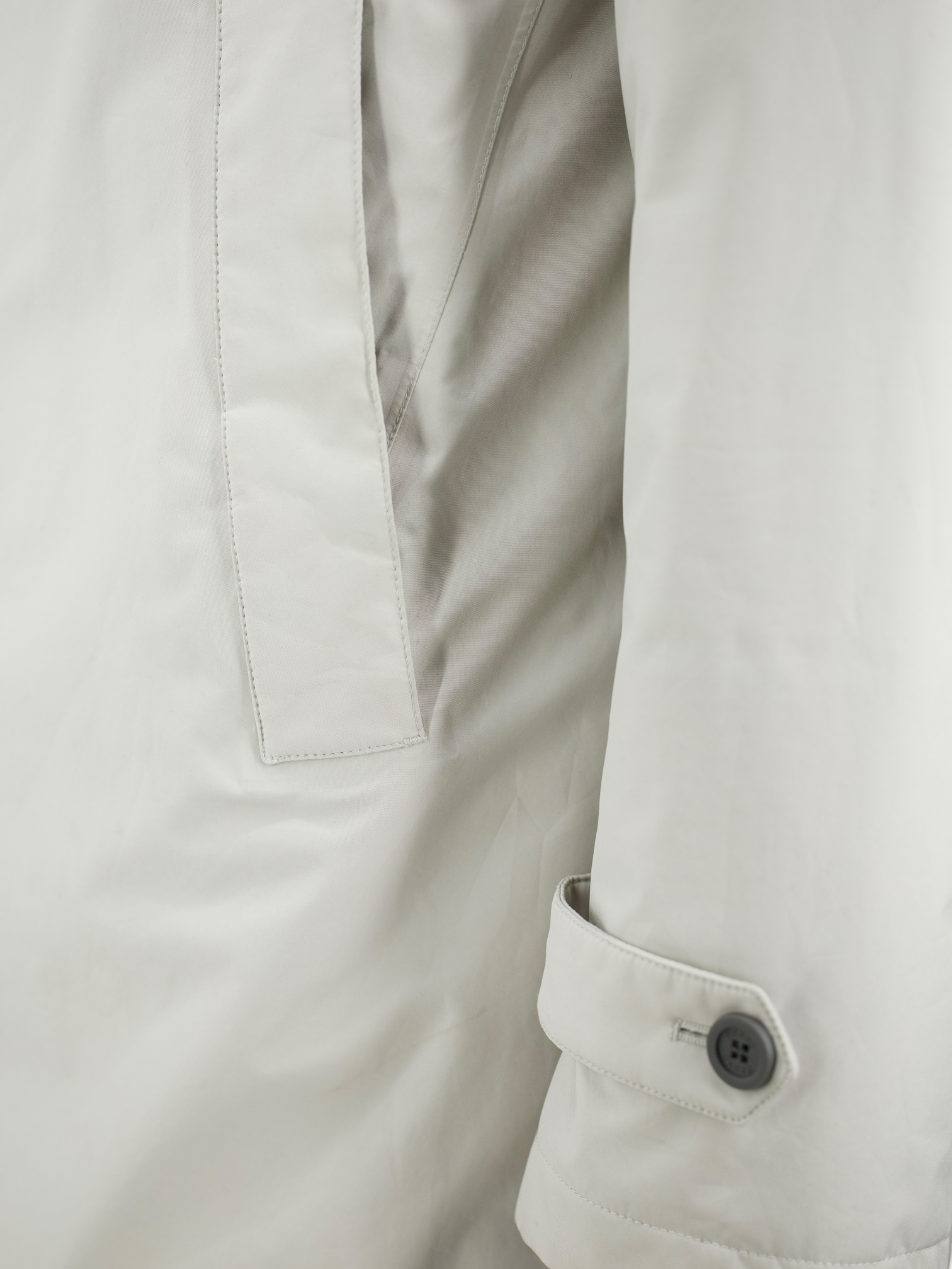 Herno Beige Laminar Gore-Tex Lightly-Padded Dover Carcoat