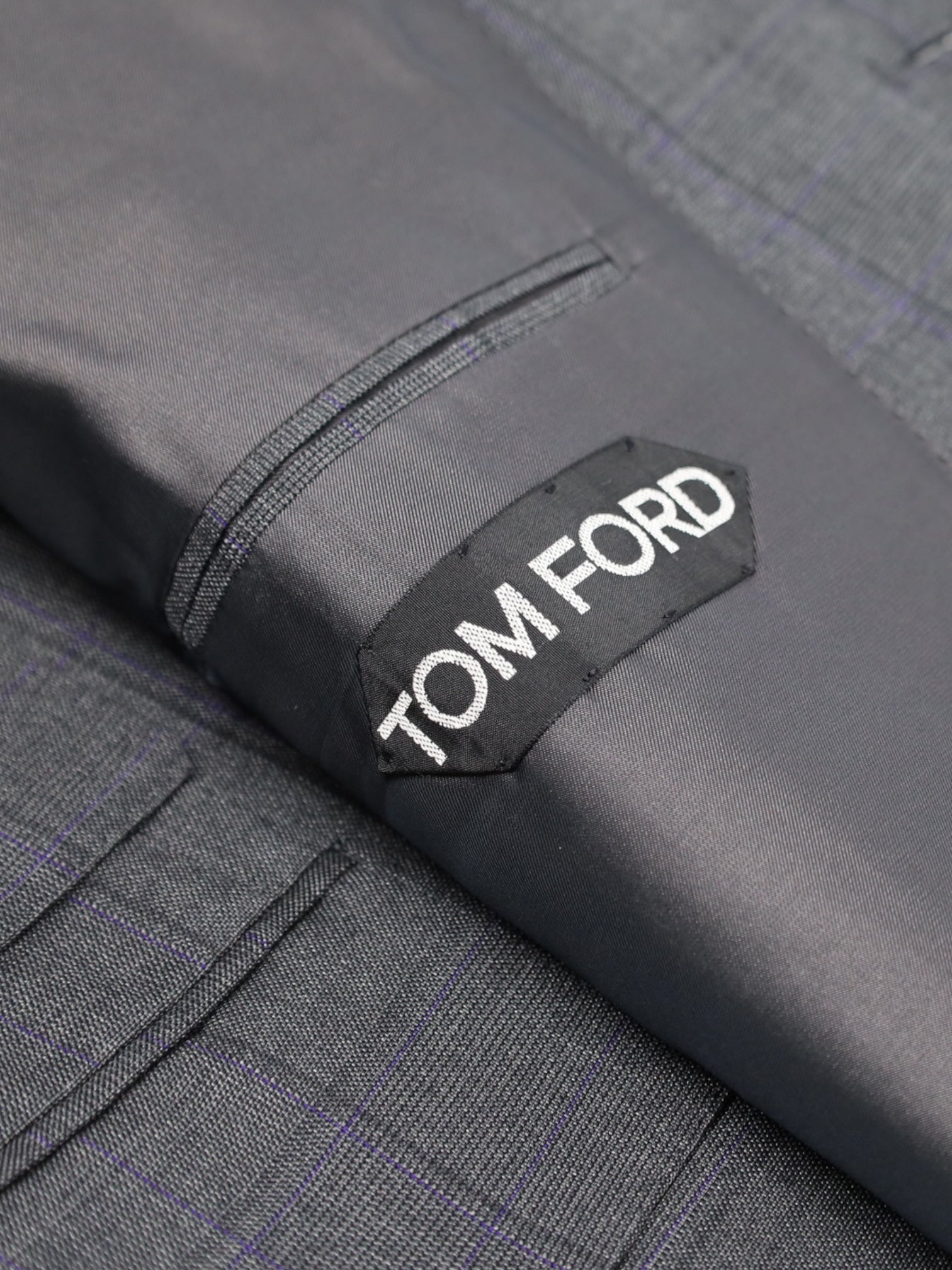 Tom Ford Grey Glenplaid Wool & Silk Suit