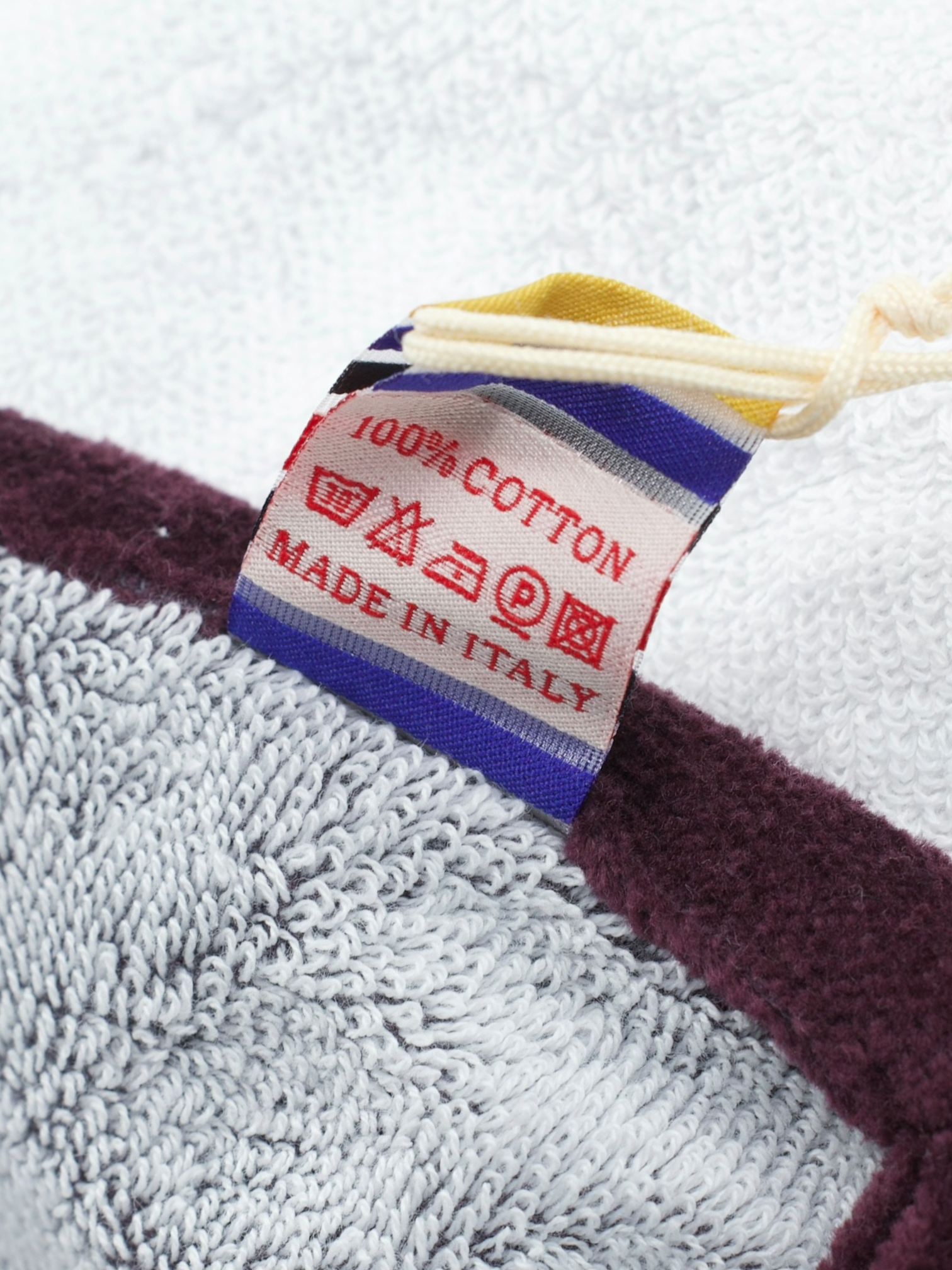 Brioni Wine Red & White Terry-Cotton Summer-Flâneur Towel
