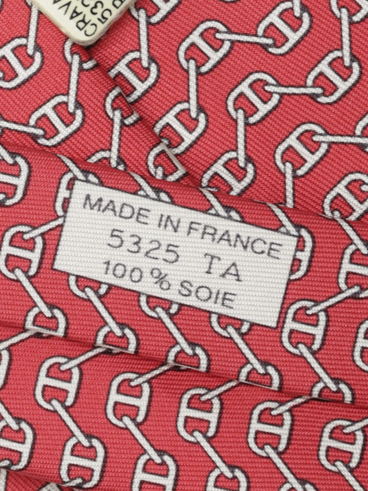 Hermès Red Silk Chain-Link Pattern Tie