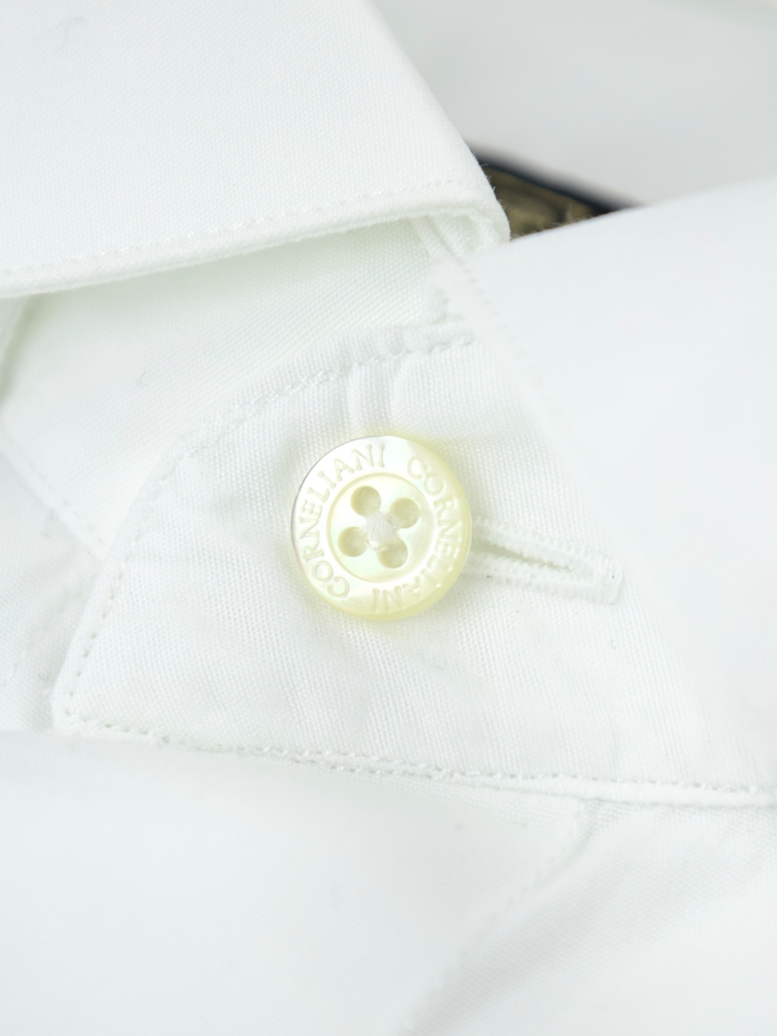 Corneliani White Wing-Collar Cotton Eveningwear Shirt