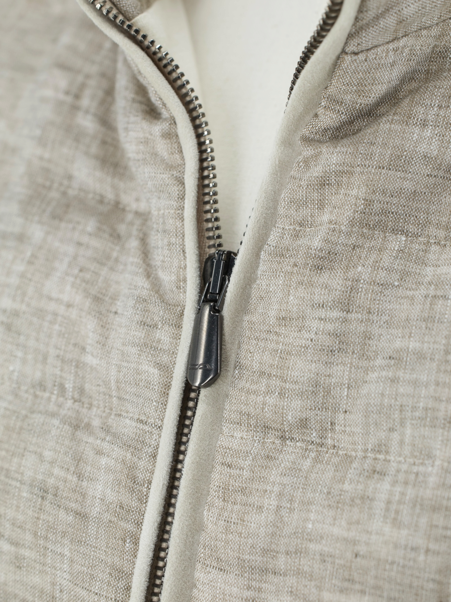 Cesare Attolini Greige Linen Padded Summer Bodywarmer Vest