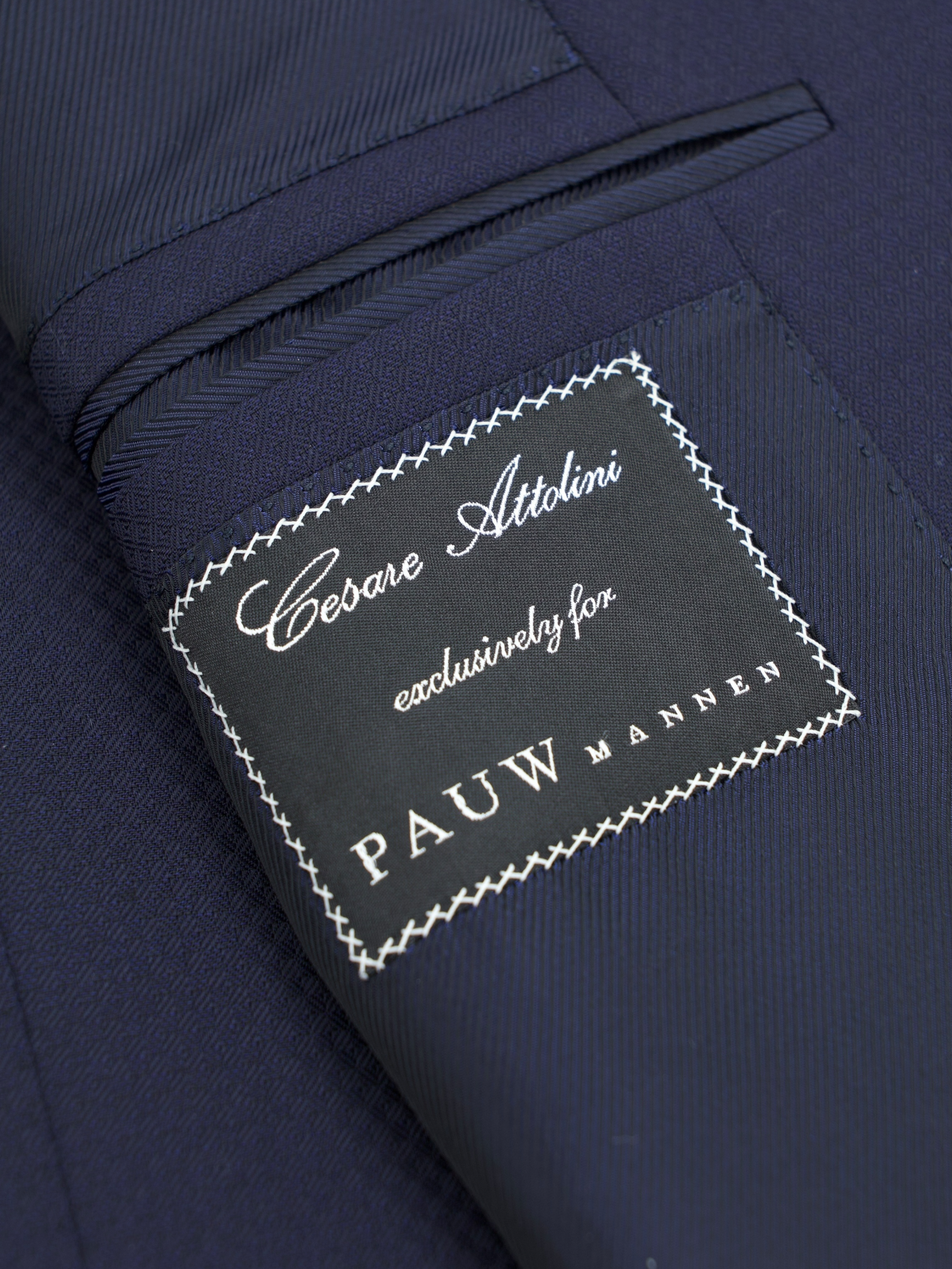 Cesare Attolini Navy Fine-Wool Micro-Pattern Jacket