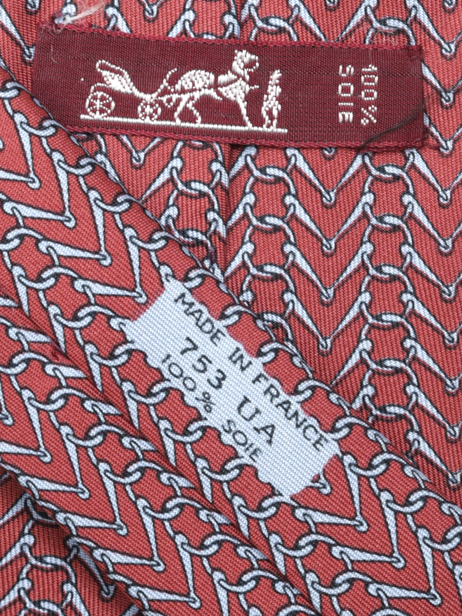 Hermès Coral Red Silk Chain-Pattern Tie