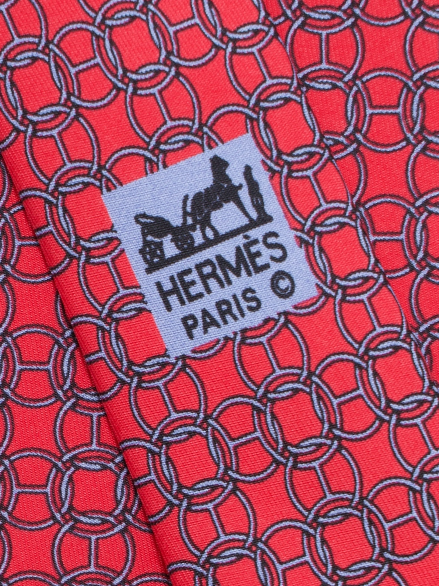 Hermès Coral Red Silk Chain-Ring Pattern Tie