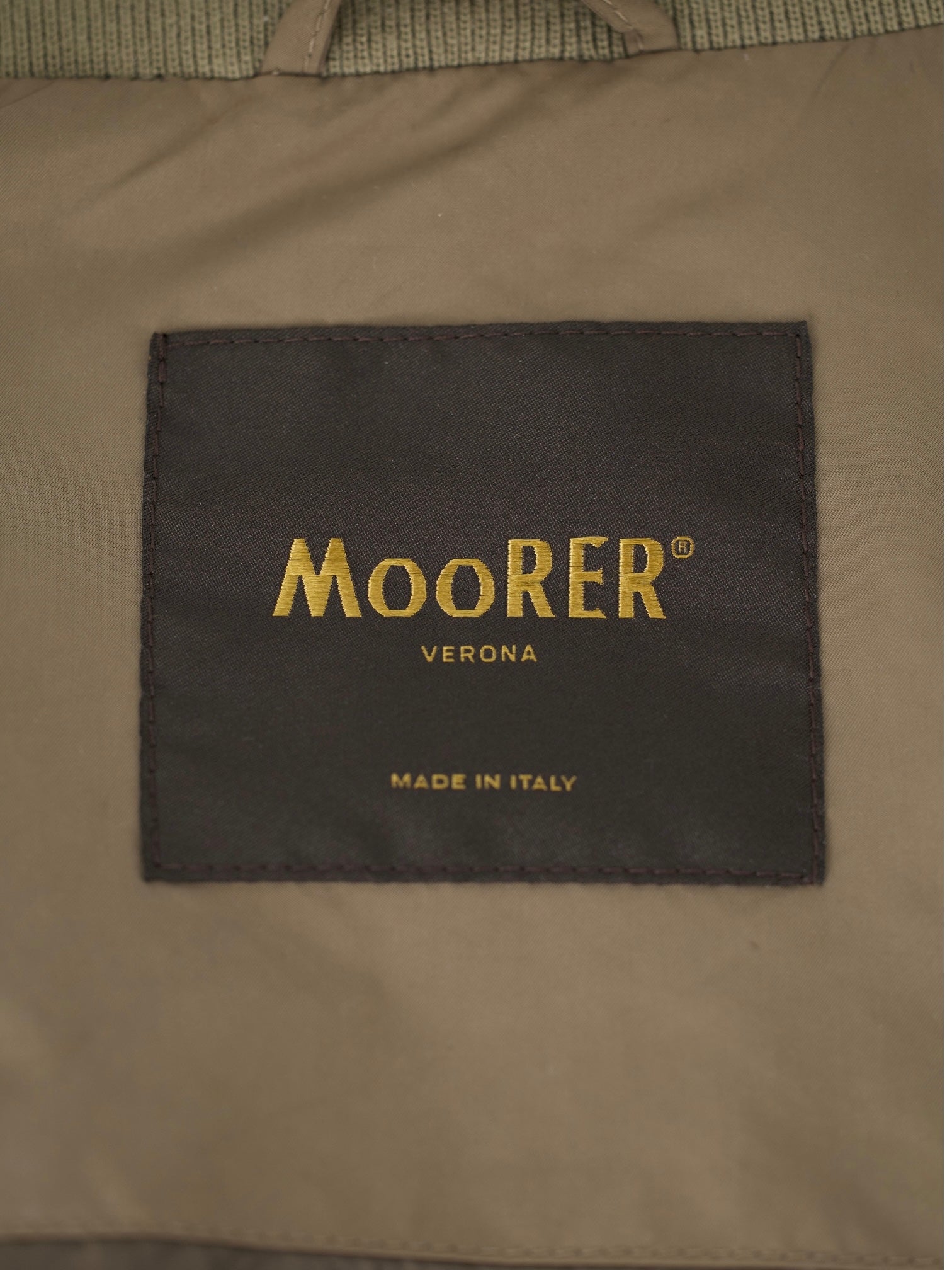 MooRER Khaki Lightweight Safari-Style Platone Waxcoat