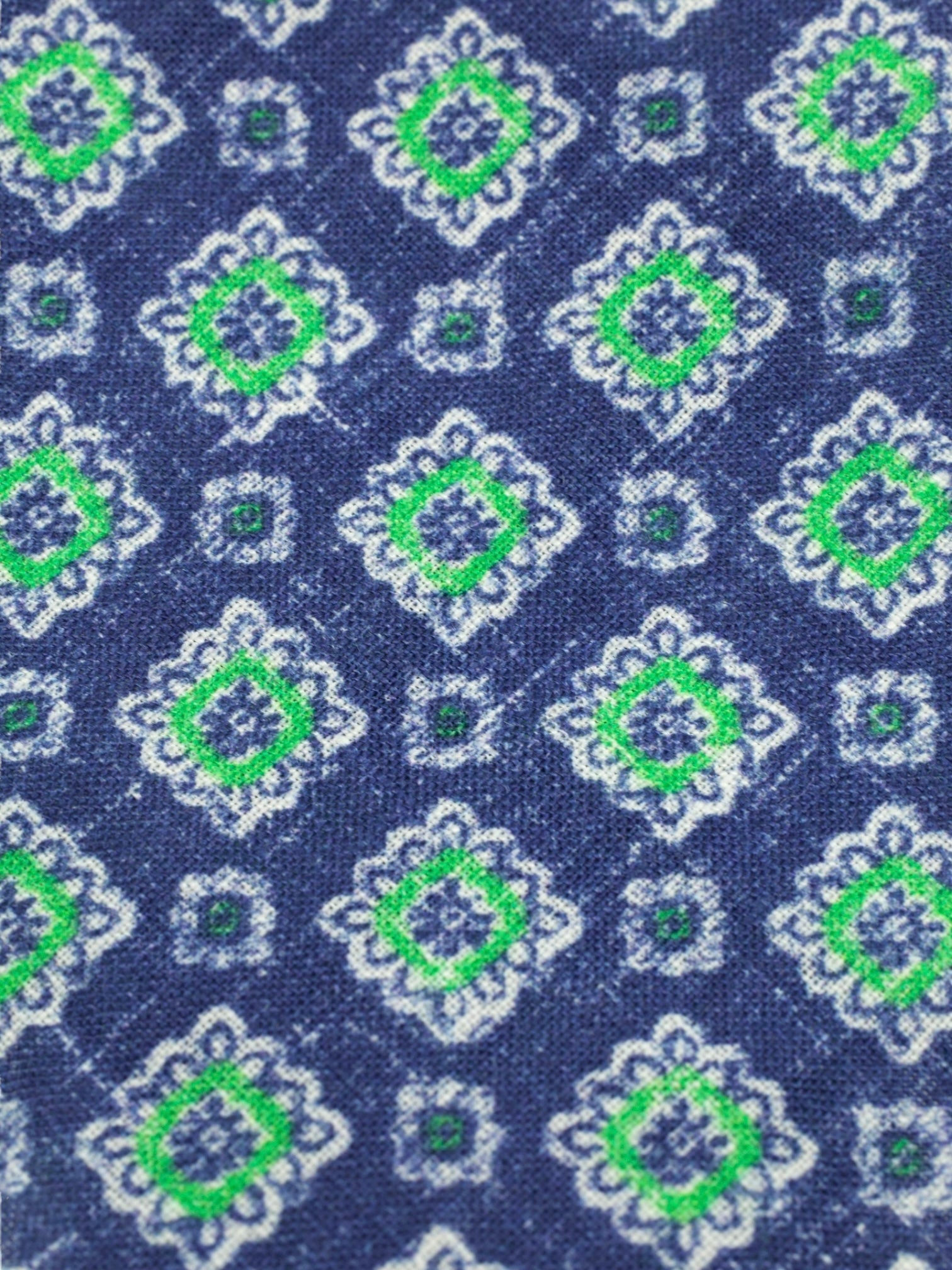 Kiton 5-Fold Denim Blue & Green Handrolled Linen Medallion Pattern Tie