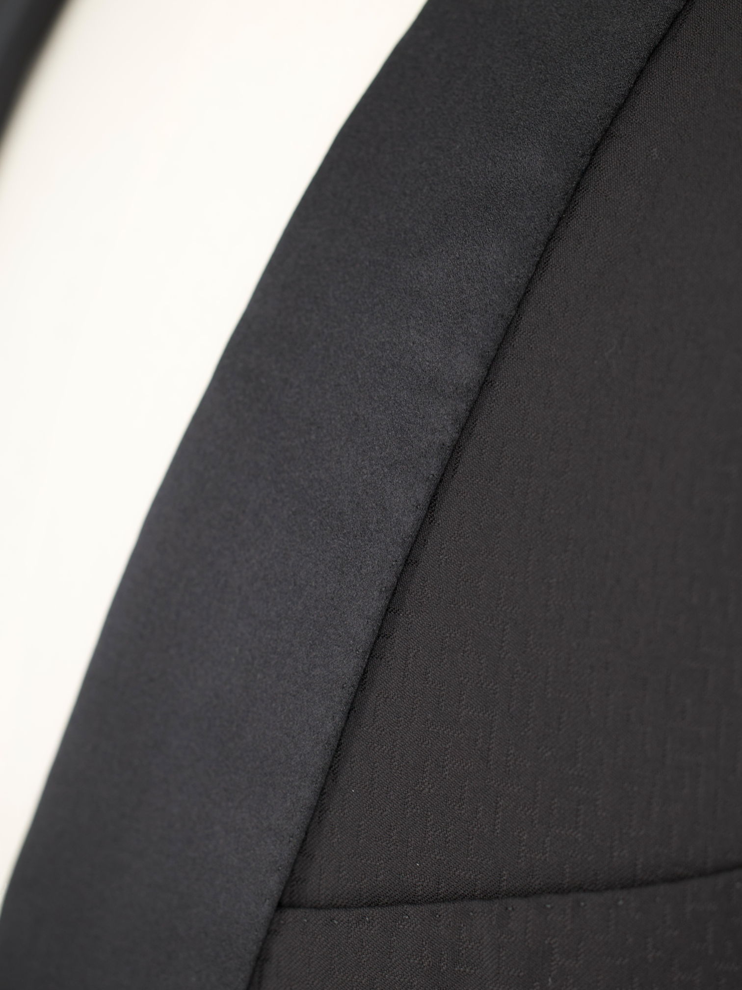 Ermenegildo Zegna Couture Black Wool Shadow-Pattern Tuxedo