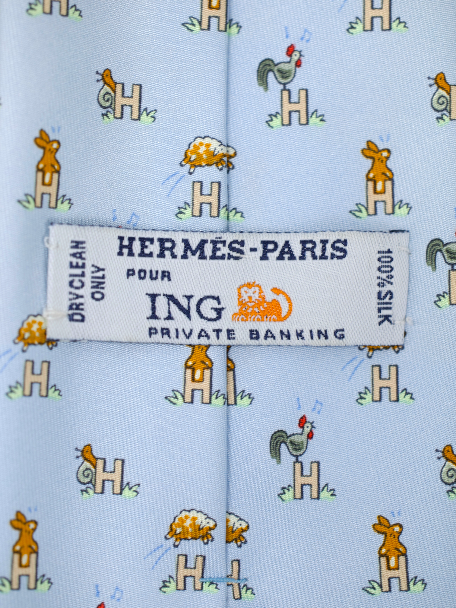 Hermès x ING Private-Banking Ice Blue Silk Animal-Pattern Tie