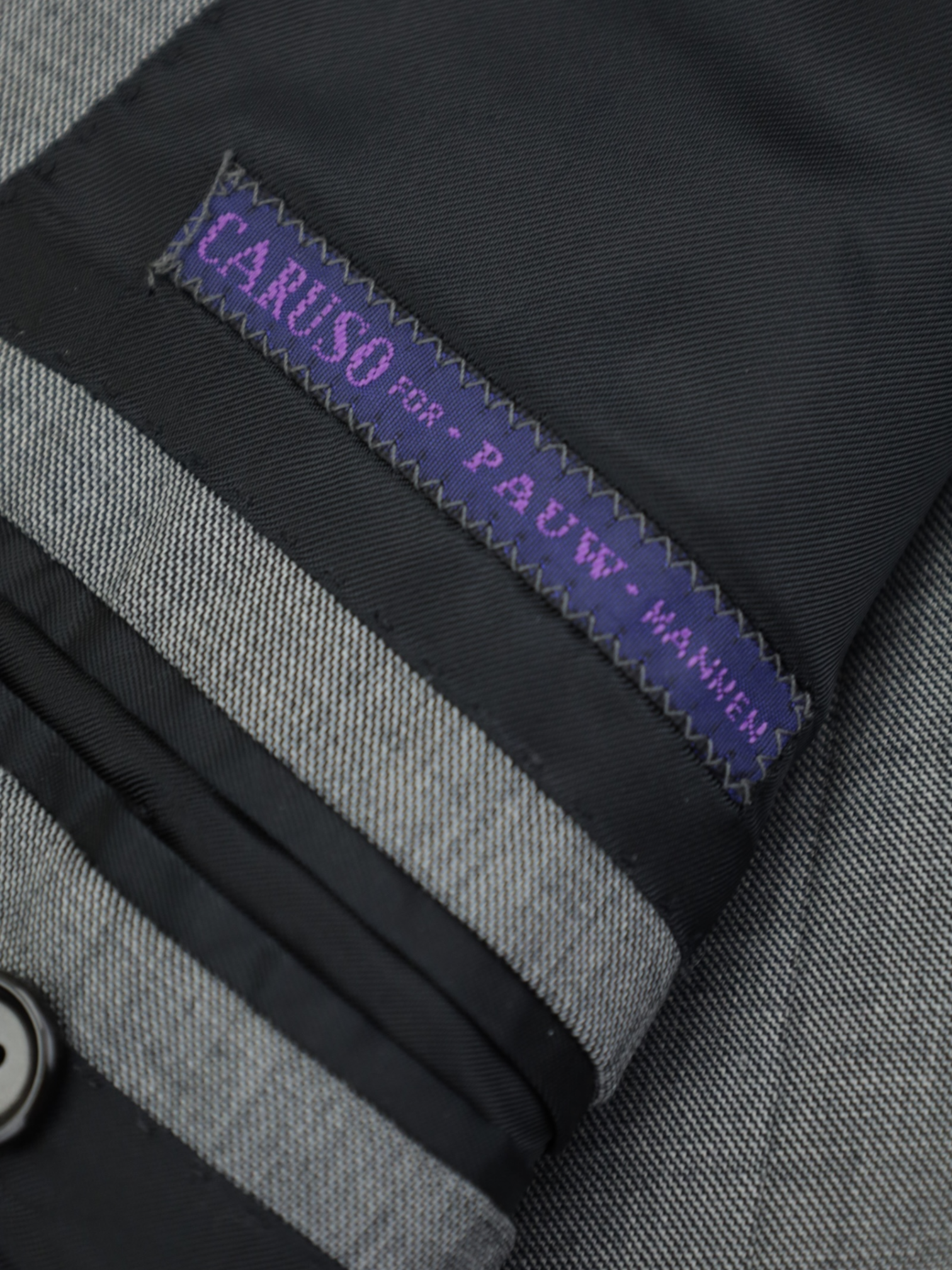 Caruso Light Grey Super 150’s Wool Sharkskin Suit