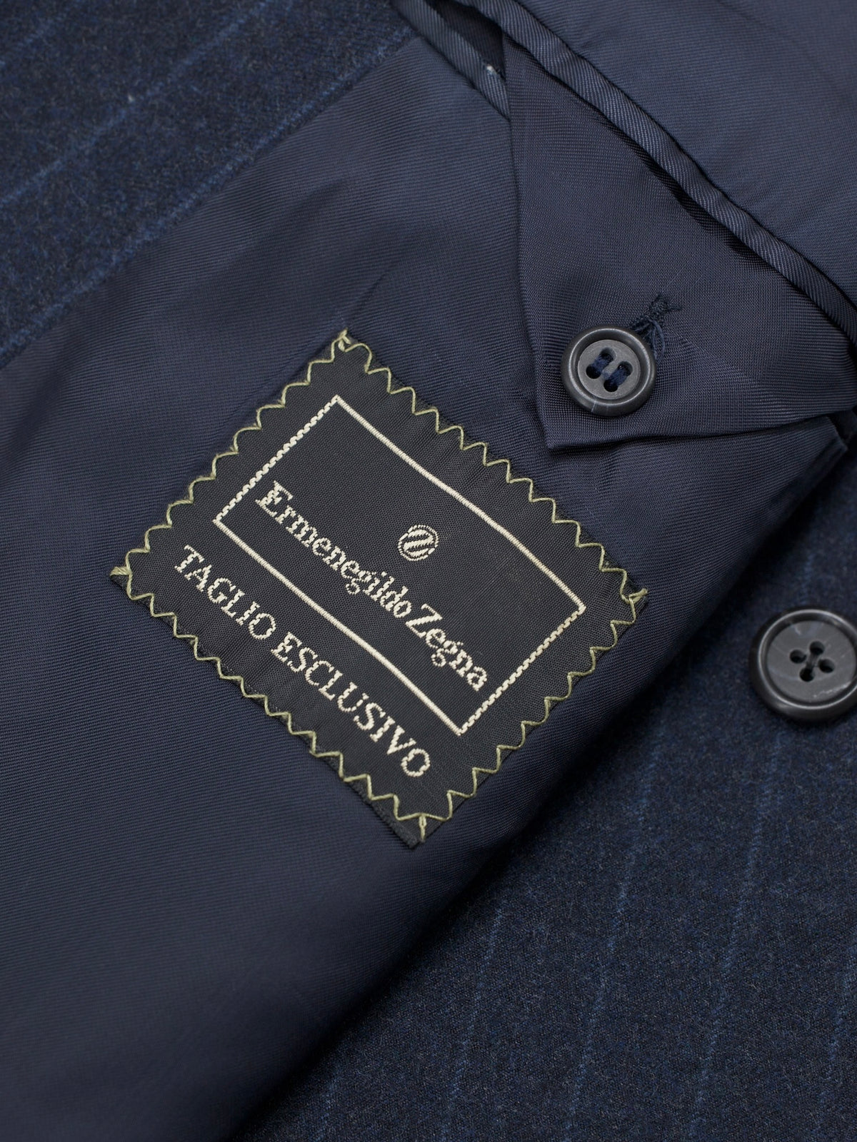 Ermenegildo Zegna Vintage Dark Blue Wool & Cashmere Double Breasted Pinstripe Suit