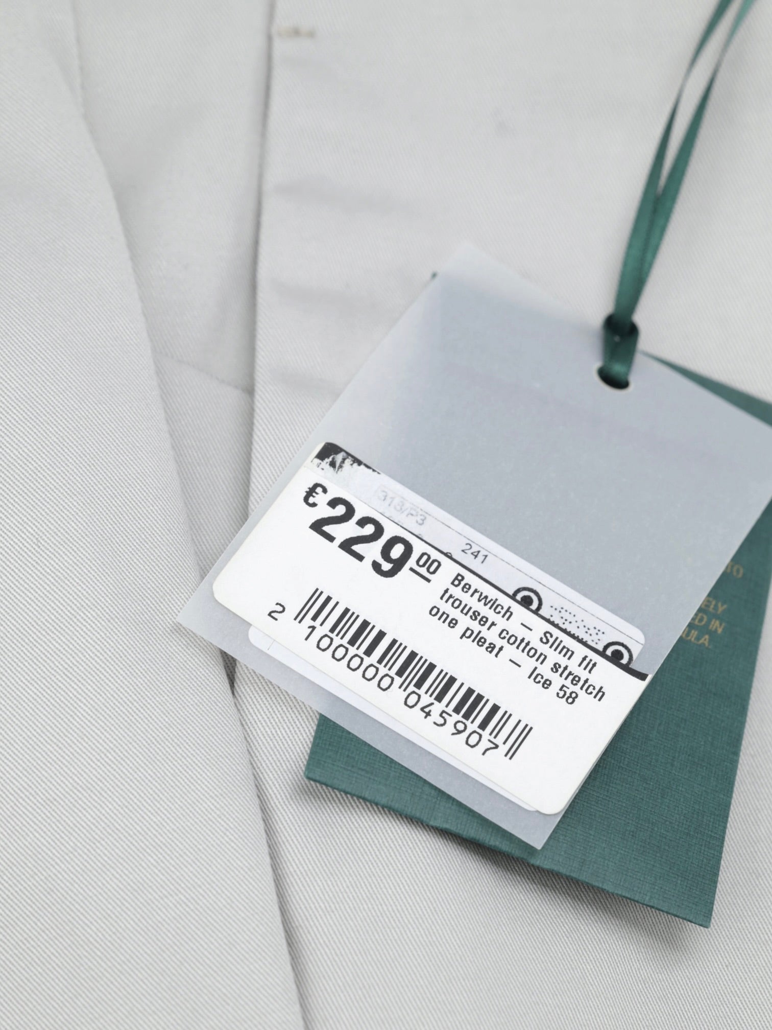 Berwich Light Grey Cotton-Stretch Single Pleated Trousers