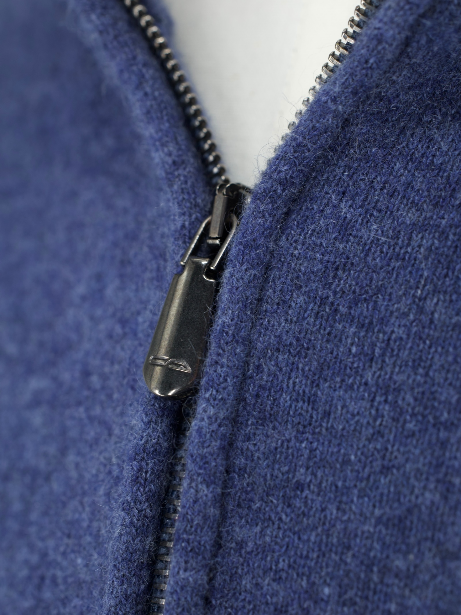 Cesare Attolini Blue Duvet Cashmere Quarter-Zip Sweater