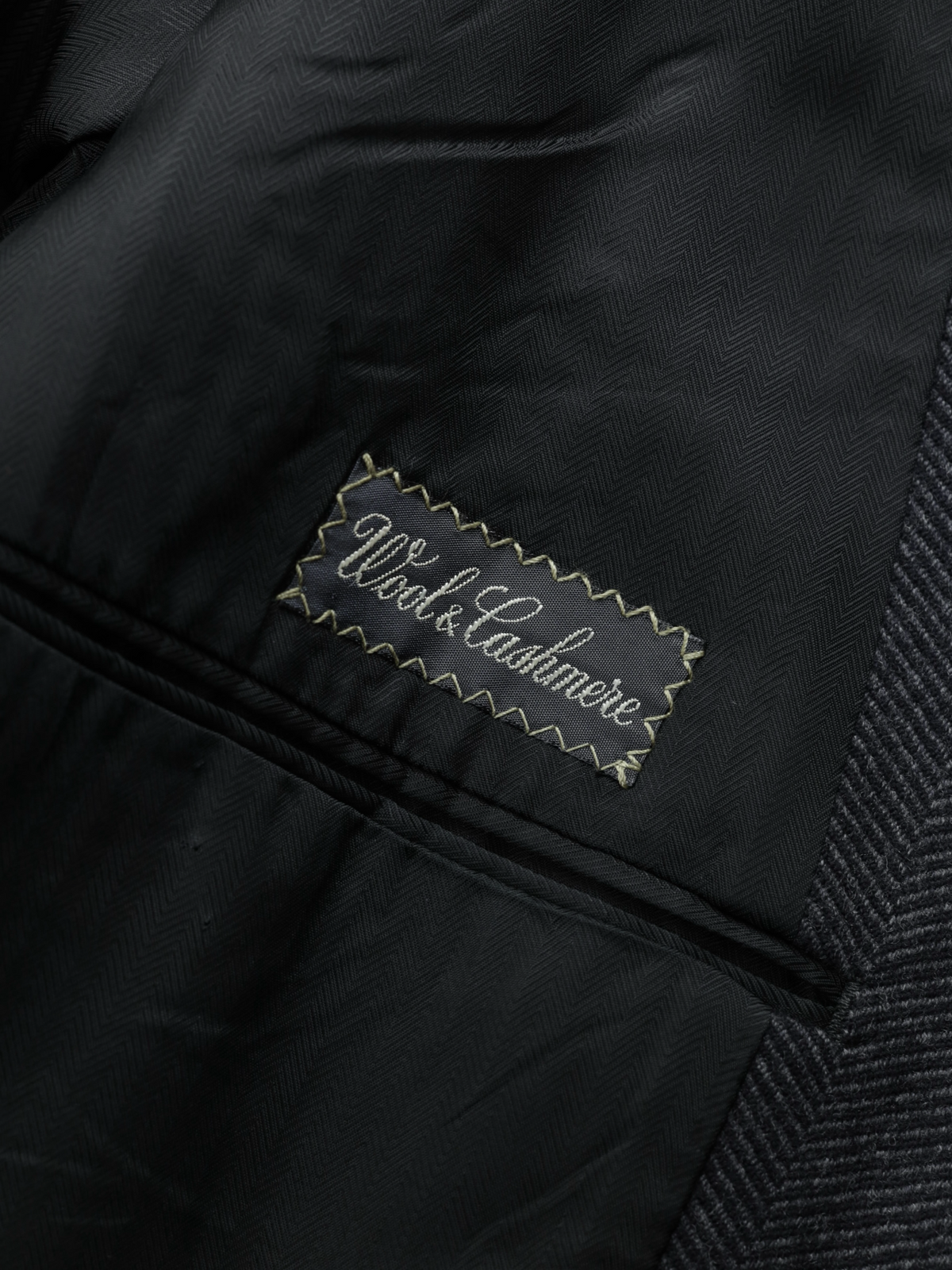 Ermenegildo Zegna Vintage Charcoal Wool & Cashmere Herringbone Covert Coat