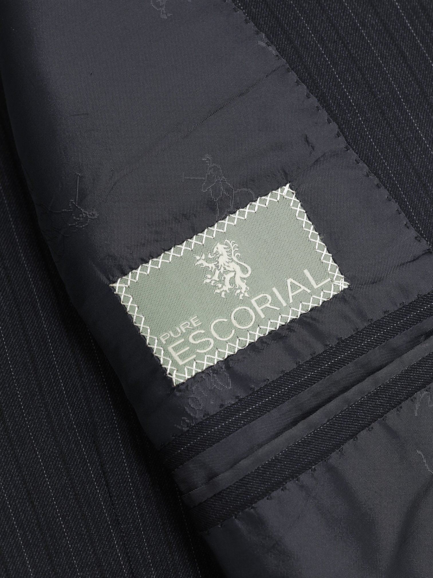 Brioni Dark Grey Escorial-Wool Multi-Pinstripe Nomentano Suit