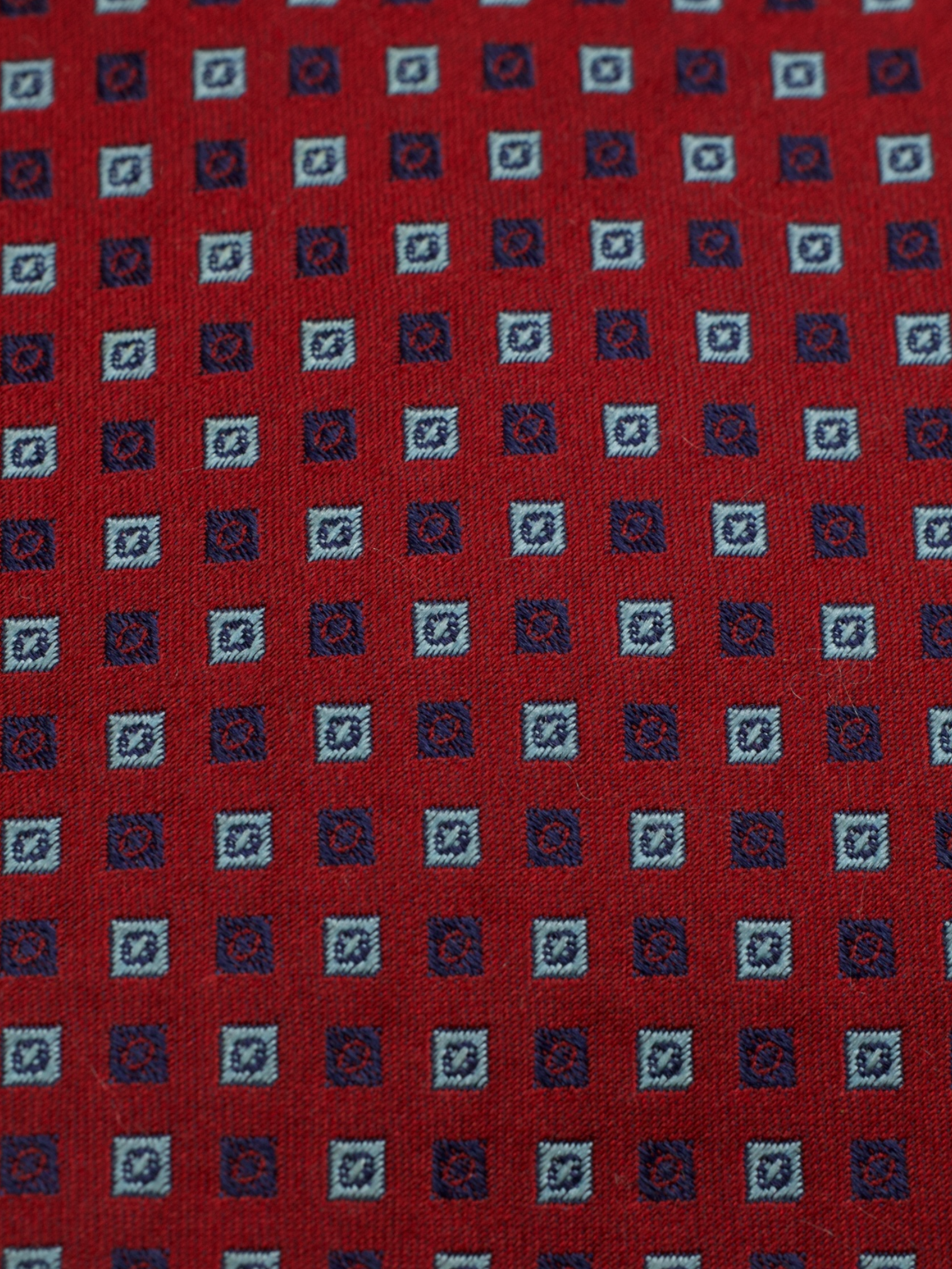 Kiton 5-Fold Cherry Red Silk Geometric Pattern Tie