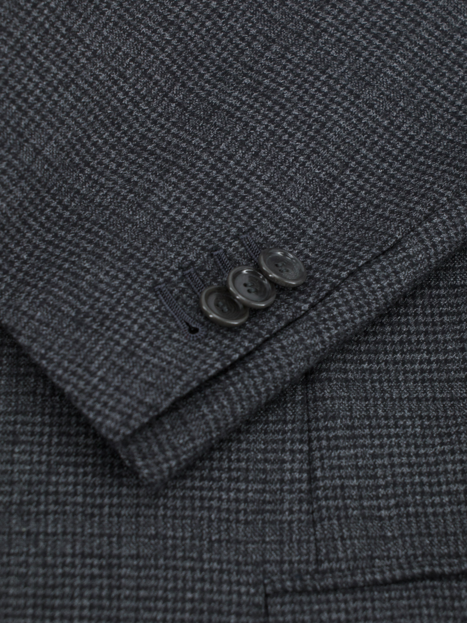 Cesare Attolini Dark Grey Super 160's Puppytooth Suit