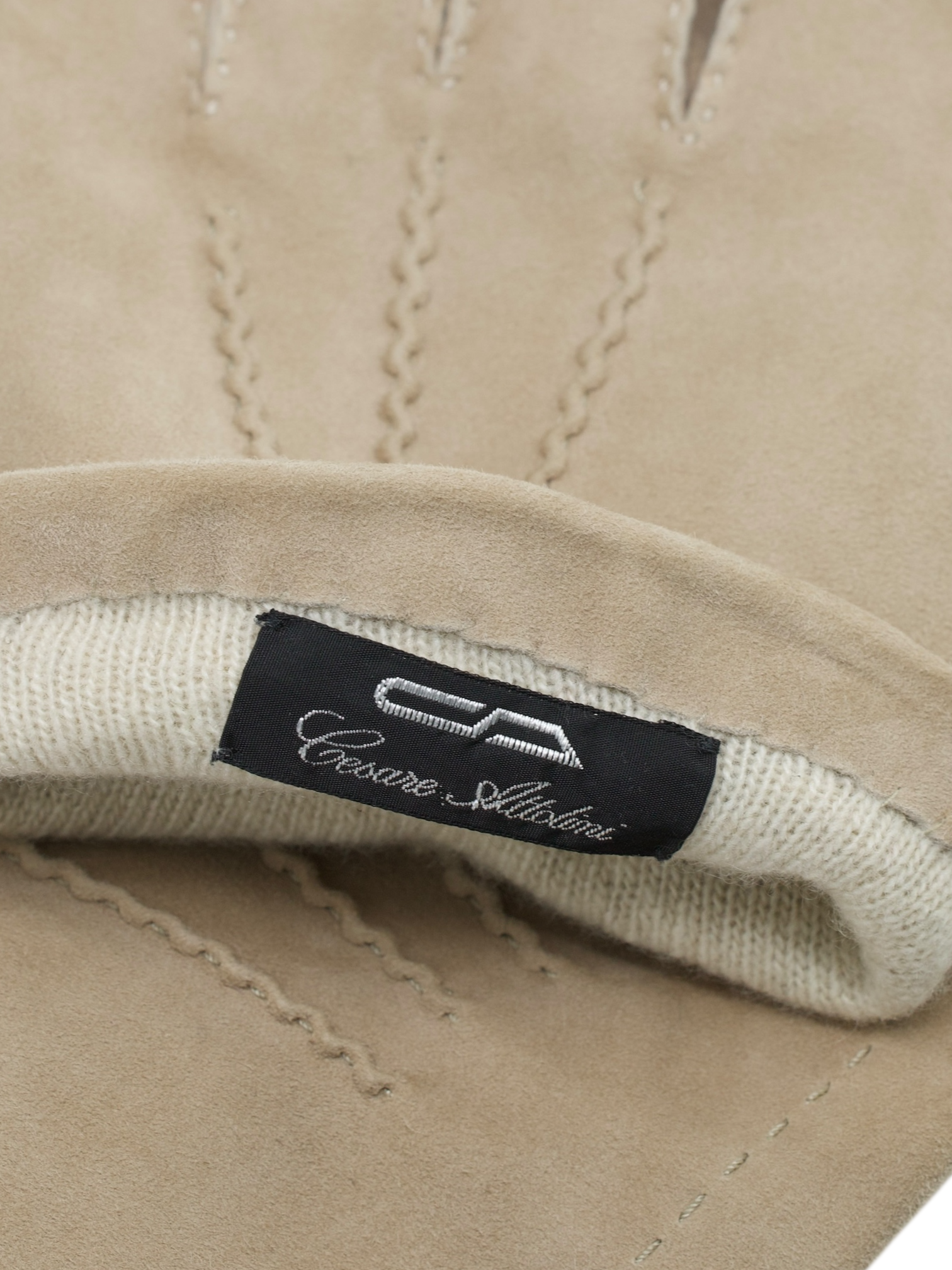 Cesare Attolini Beige Suède Cashmere-Lined Gloves