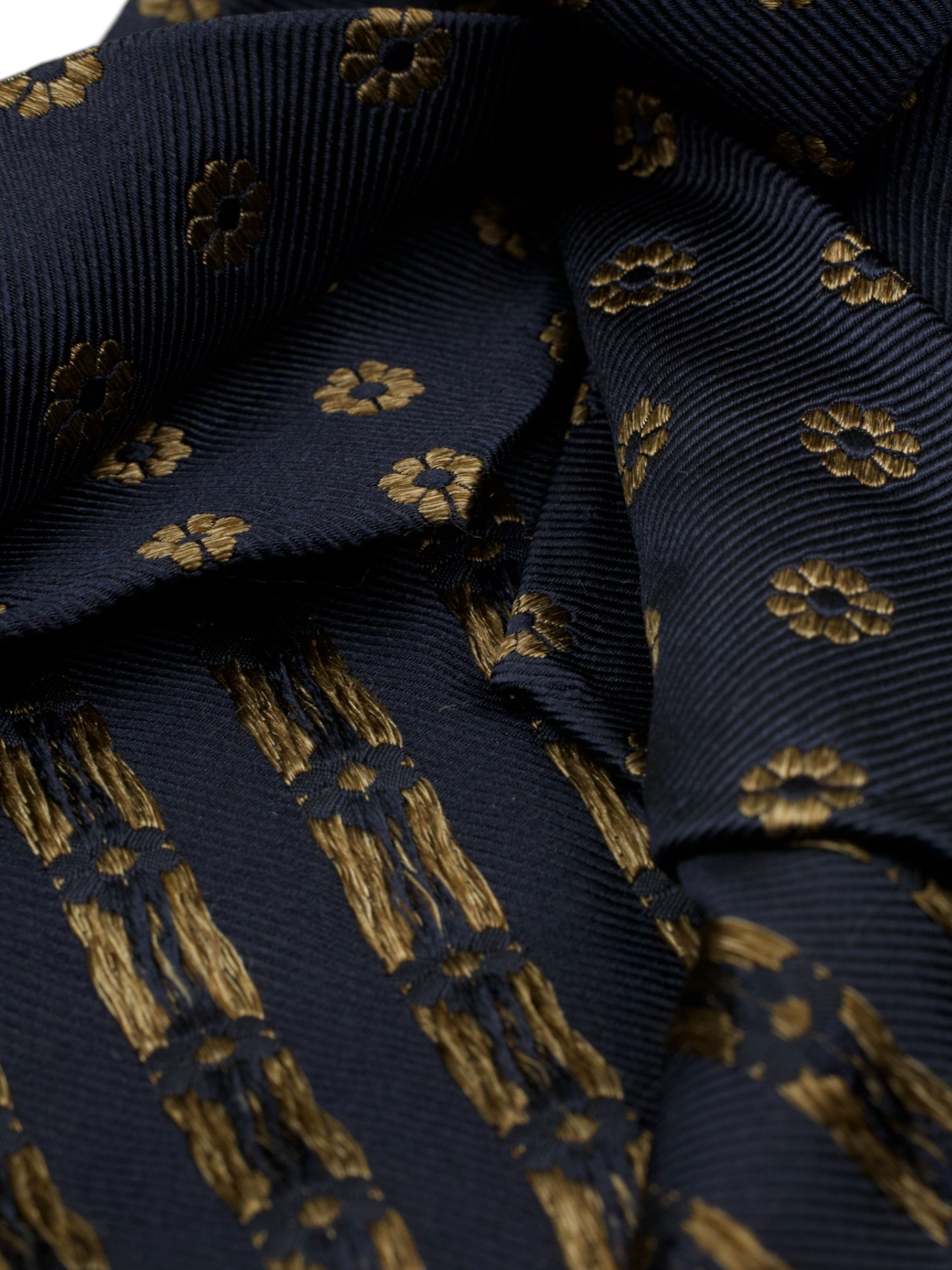 Kiton 5-Fold Dark Brown & Bronze Handrolled Silk Floral Pattern Tie