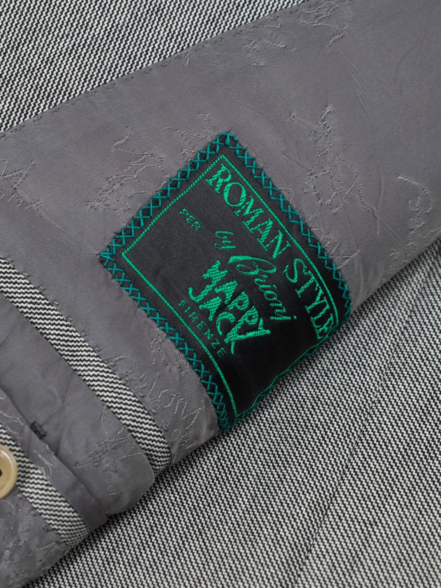 Brioni Grey Vintage Wool Double-Breasted Roman-Style Sharkskin Suit