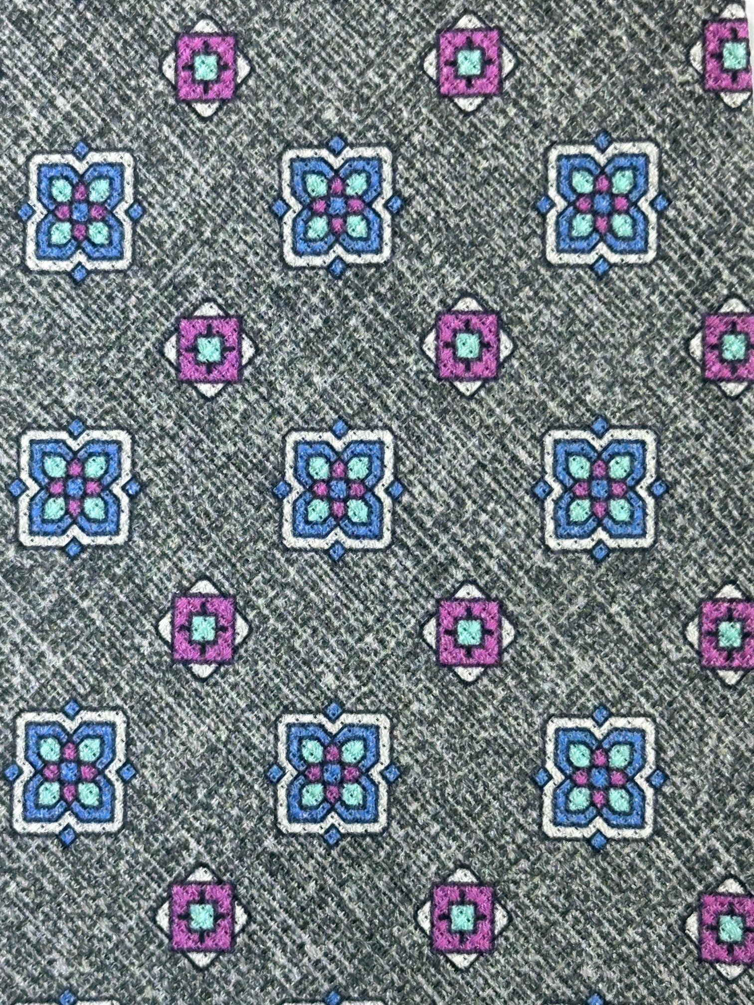 Kiton 5-Fold Light Grey Untipped Silk Tie