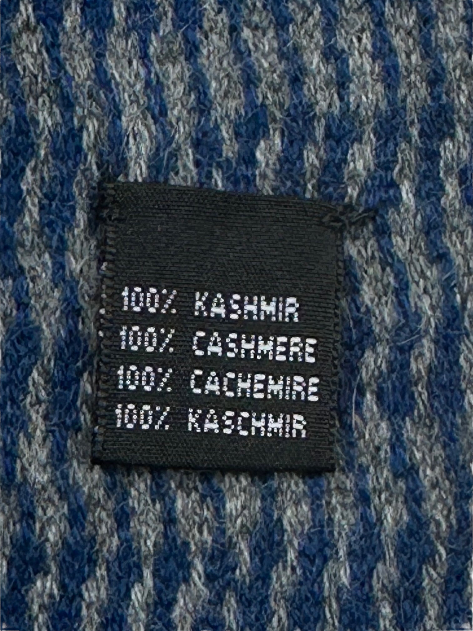 Kiton Grey and Blue Cashmere ZigZag Knitted Tie