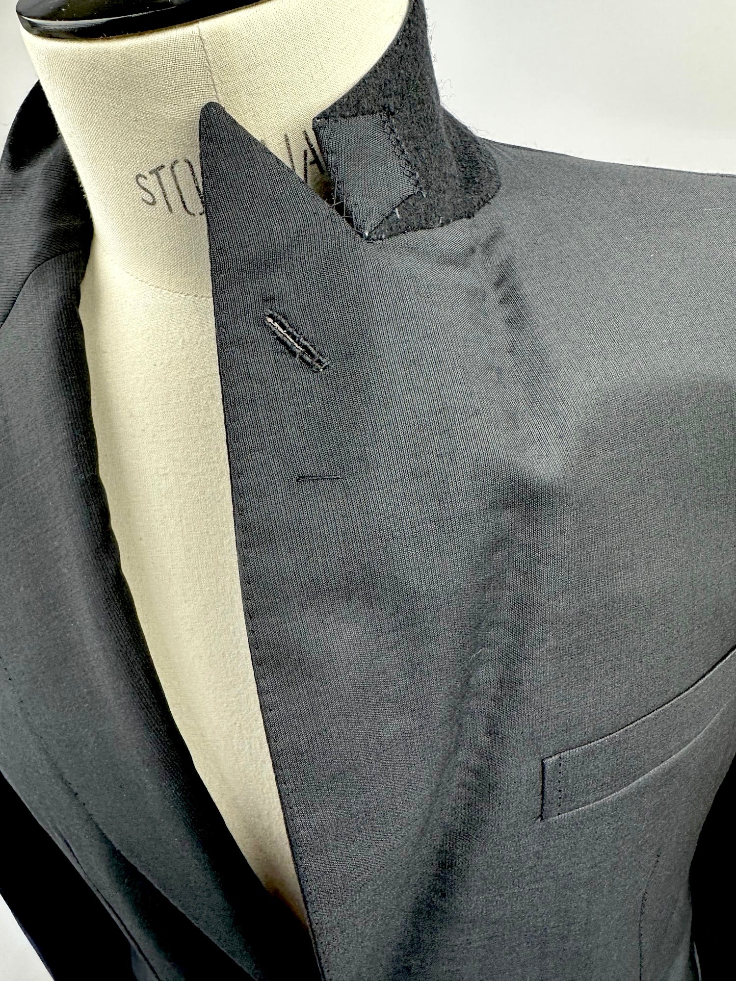 Brioni Black Barrathea Suit