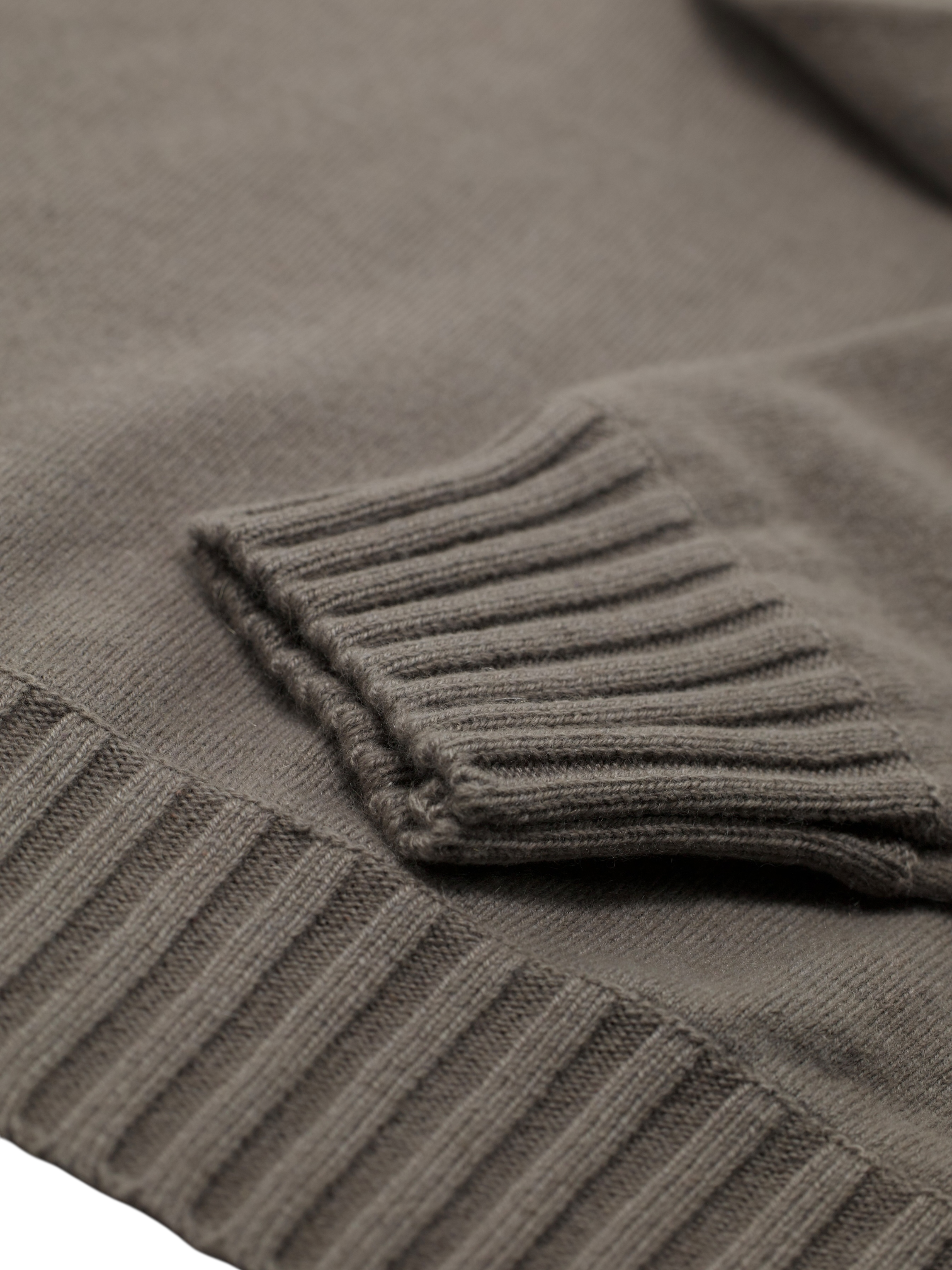 Doriani Dark Taupe Pure-Cashmere Roundneck Knitwear