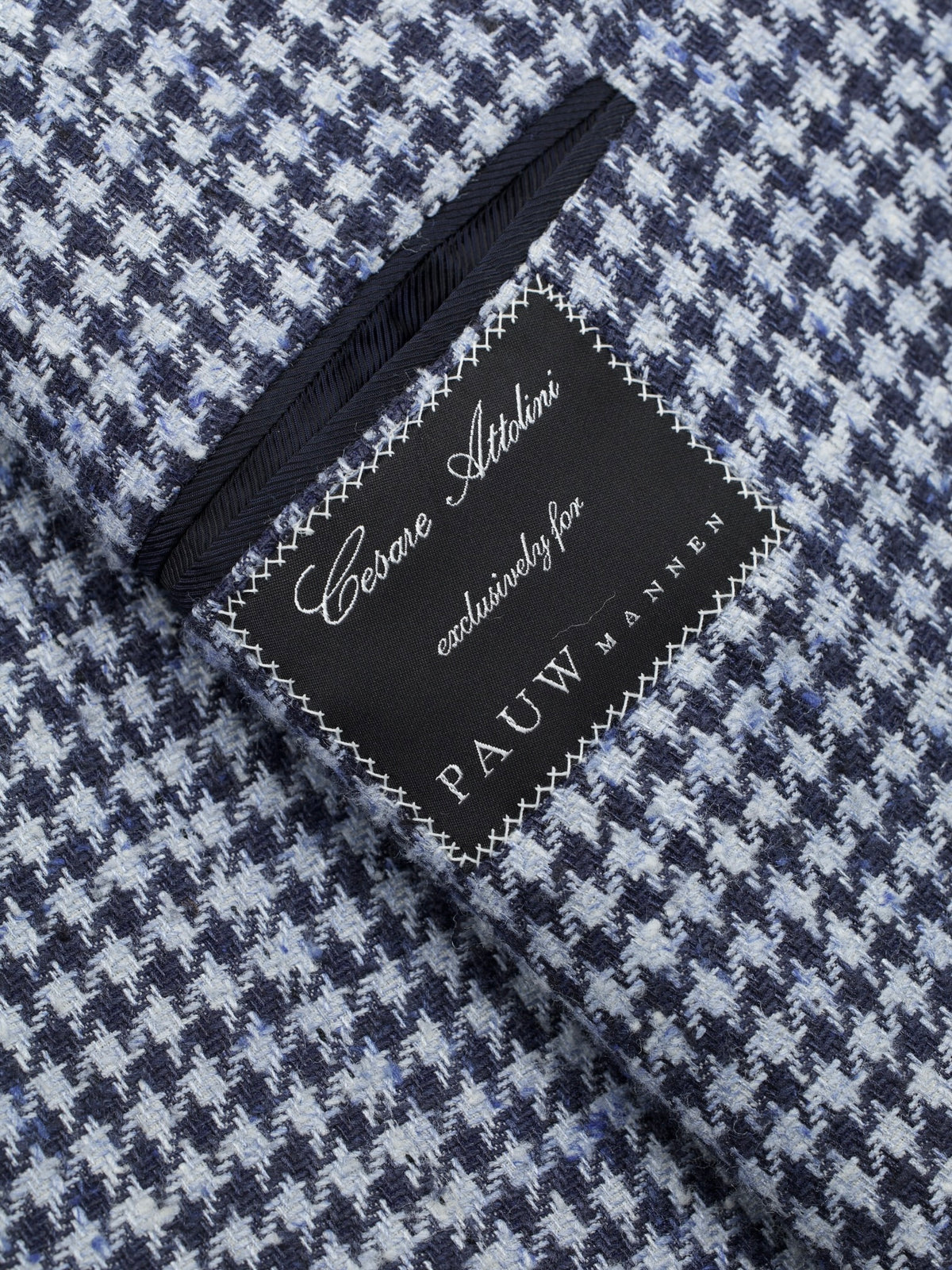 Cesare Attolini Indigo Blue Silk & Wool Bouclé Houndstooth Jacket