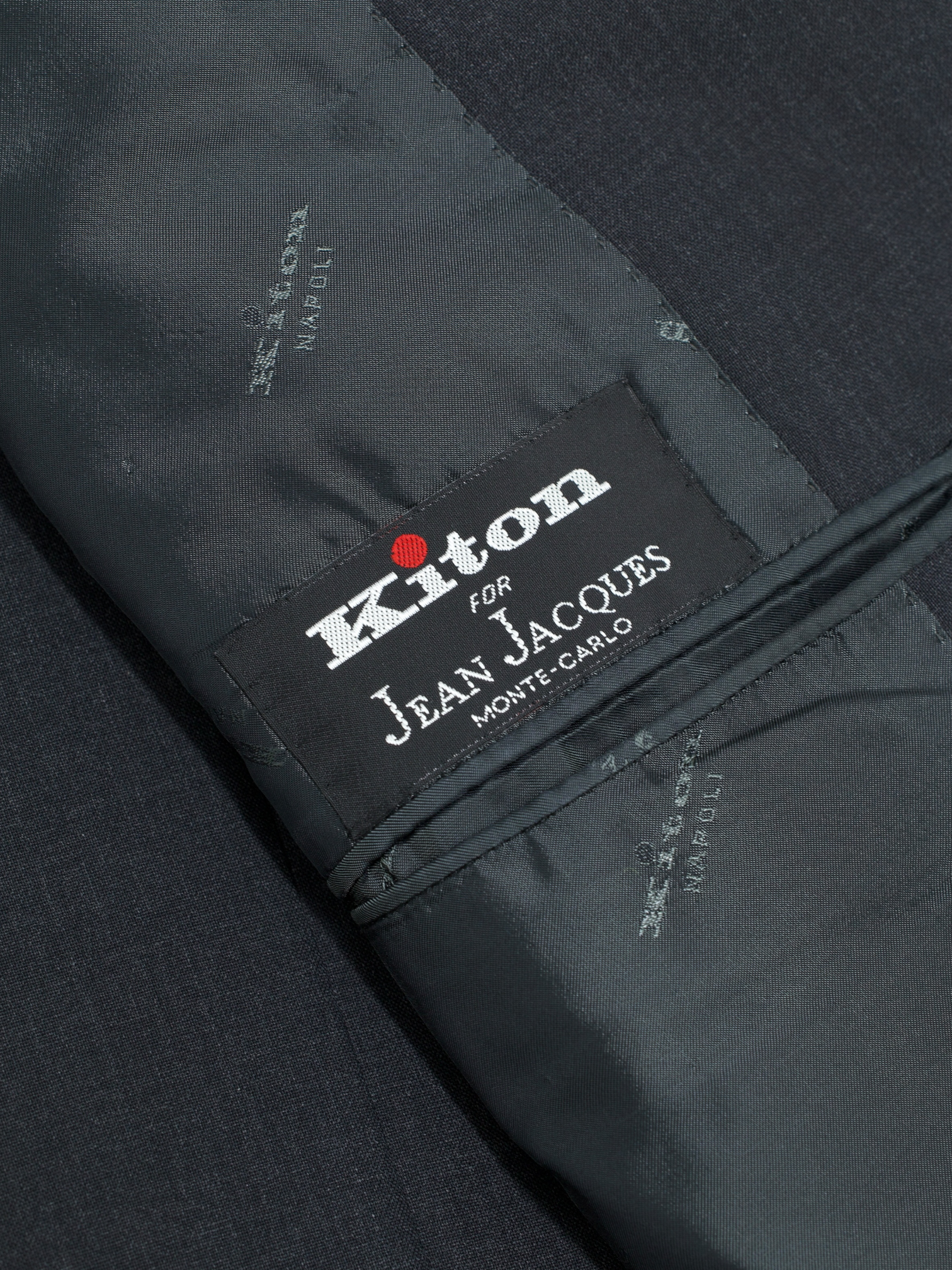 Kiton Dark Grey Fine-Wool Neapolitan Suit