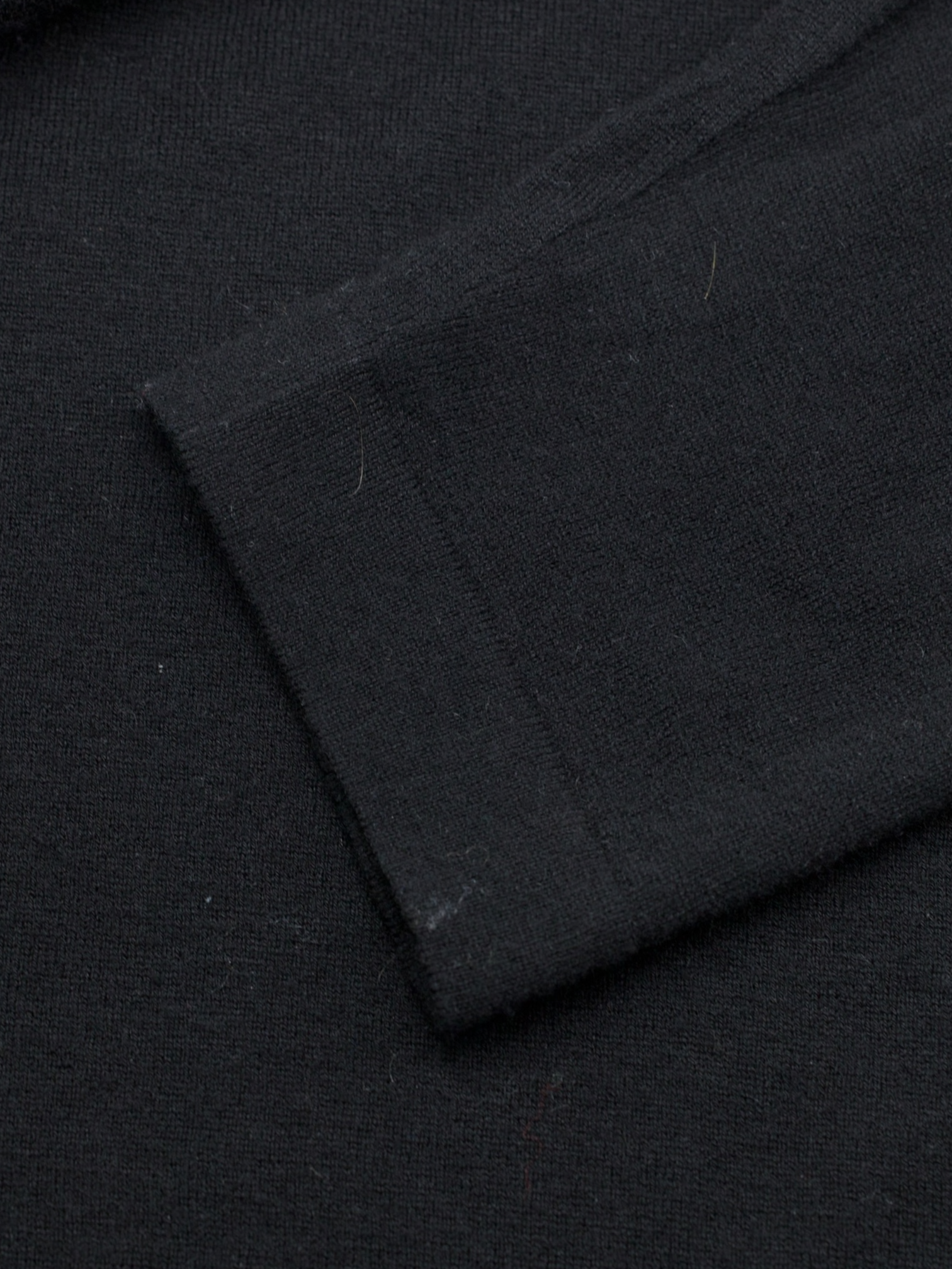 Doriani Black Wool & Cashmere Roundneck Knitwear