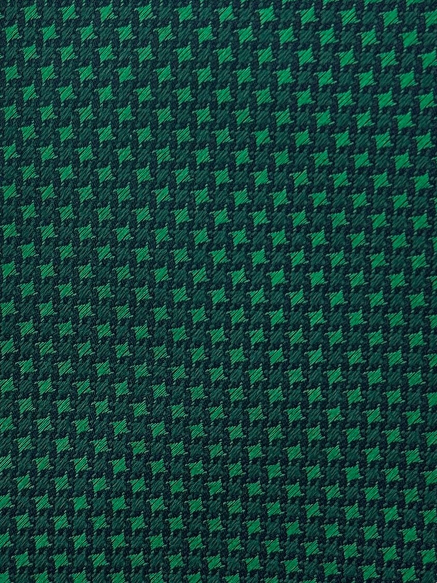 Kiton 7-Fold Emerald Green Puppytooth Silk Tie