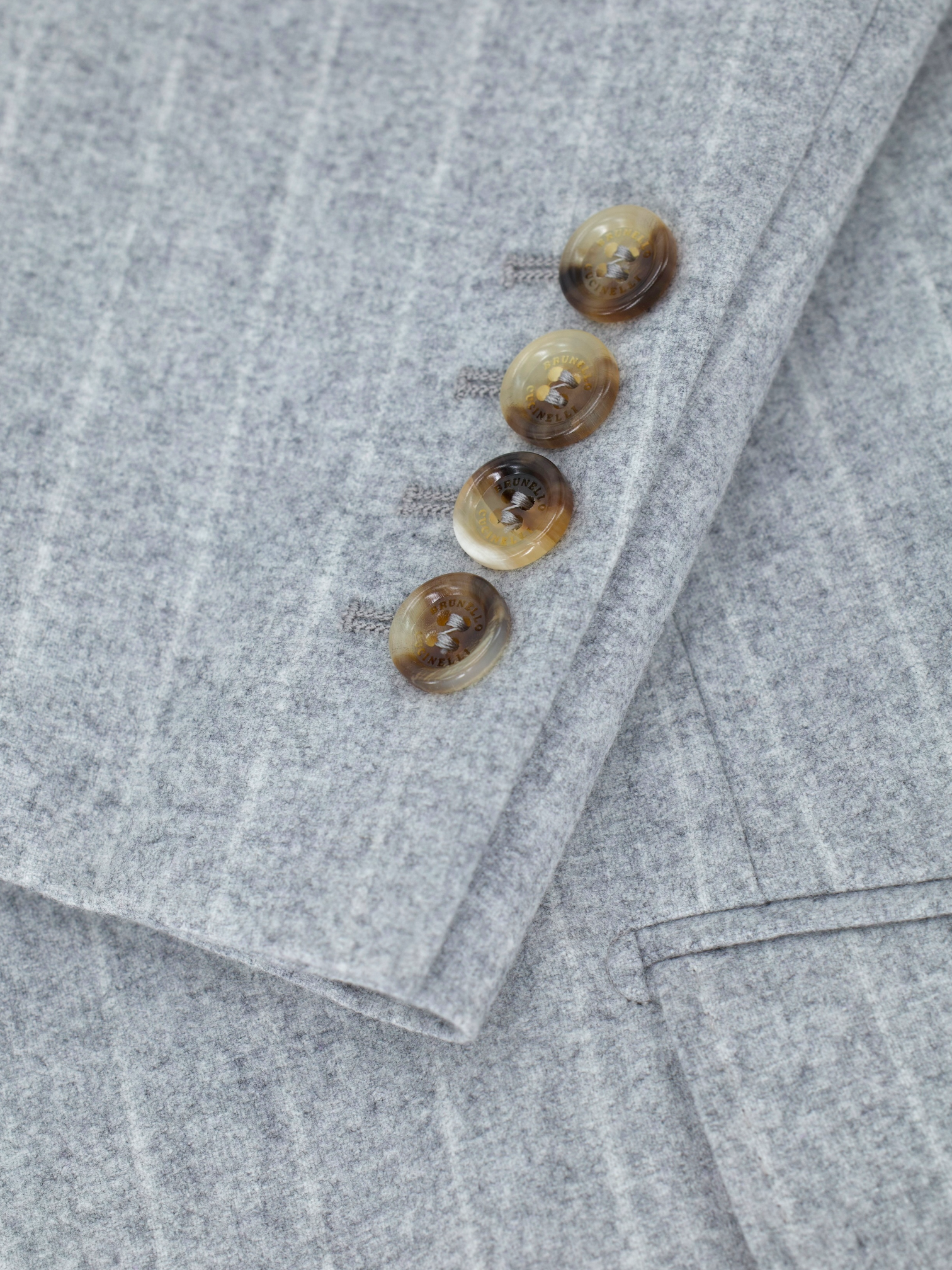 未使用級✨️ BRUNELLO CUCINELLI ハンカチ 総柄 シルク 未使用級✨️ BRUNELLO CUCINELLI ハンカチ 総柄 シルク 未使用