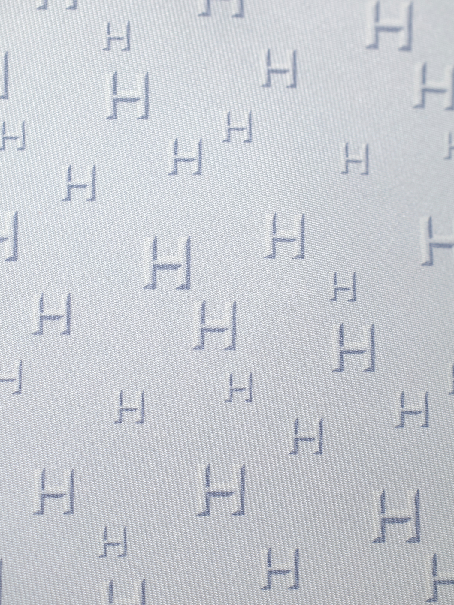 Hermès x ING Private-Banking Light Grey Silk H-Pattern Tie