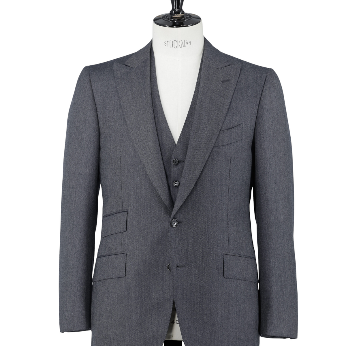 Cesare Attolini グレーフランネルスーツ サイズ46 Cesare Attolini 3-Piece Grey Super 130's & Cashmere Peak-Lapel Suit