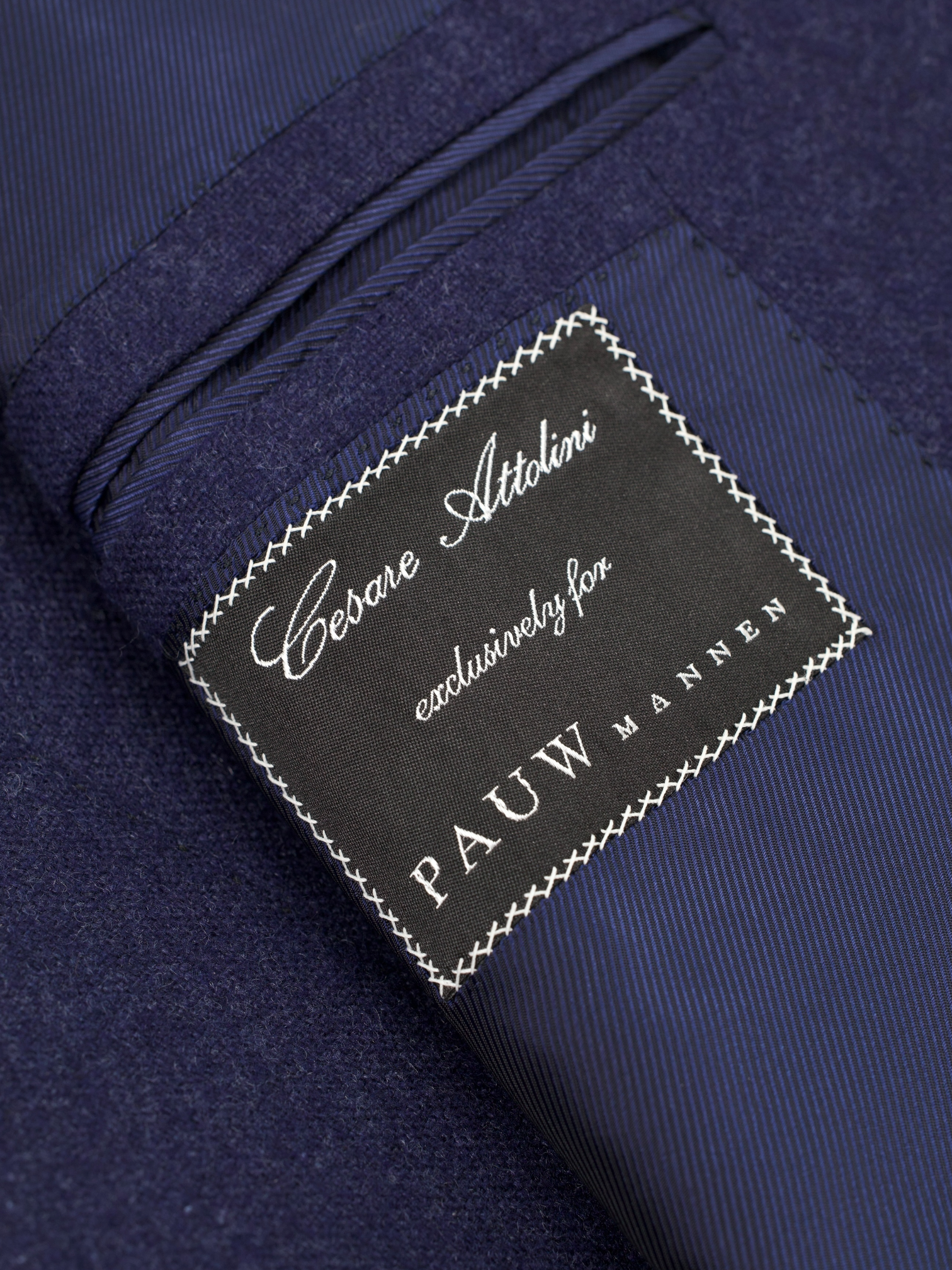 Cesare Attolini Dark Blue Pure Cashmere Pinpoint Jacket