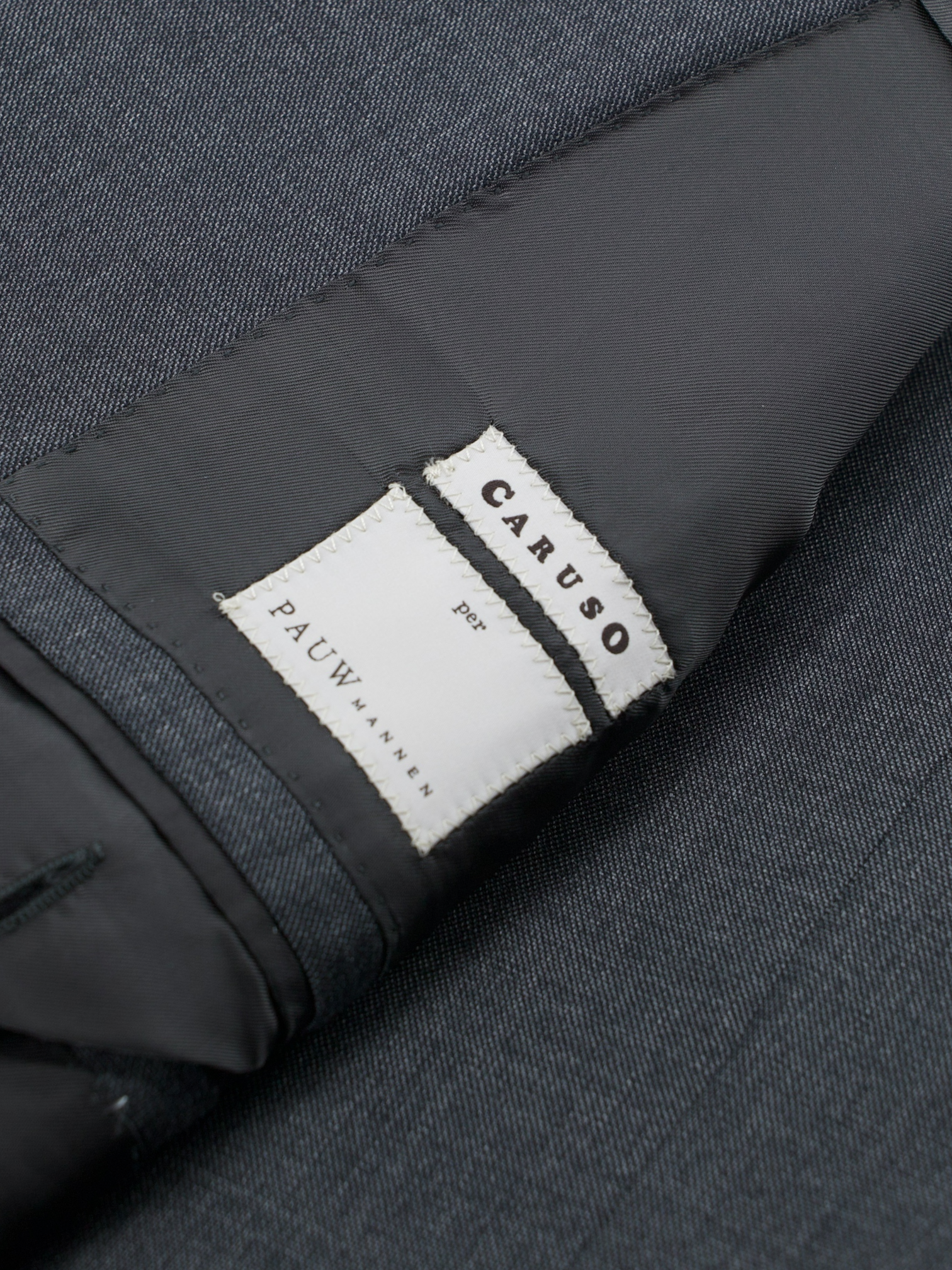 Caruso Grey Super 120’s Sharkskin Lungo Suit