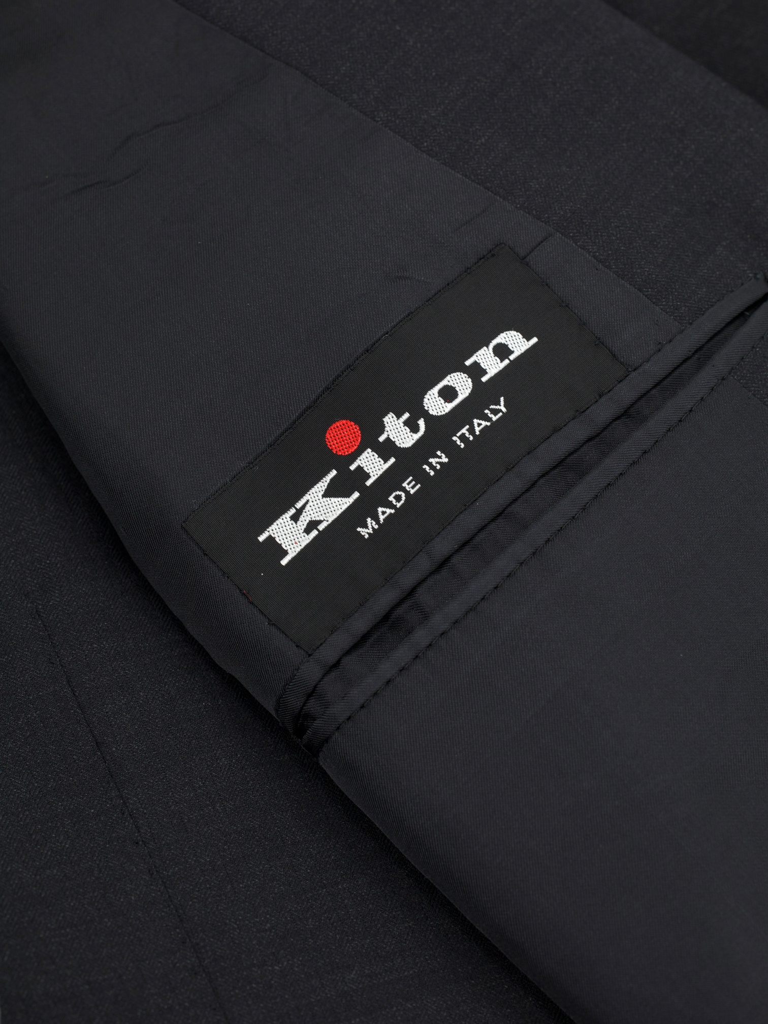 Kiton Vintage Anthracite Fine-Wool Double Breasted Straight Fit Suit