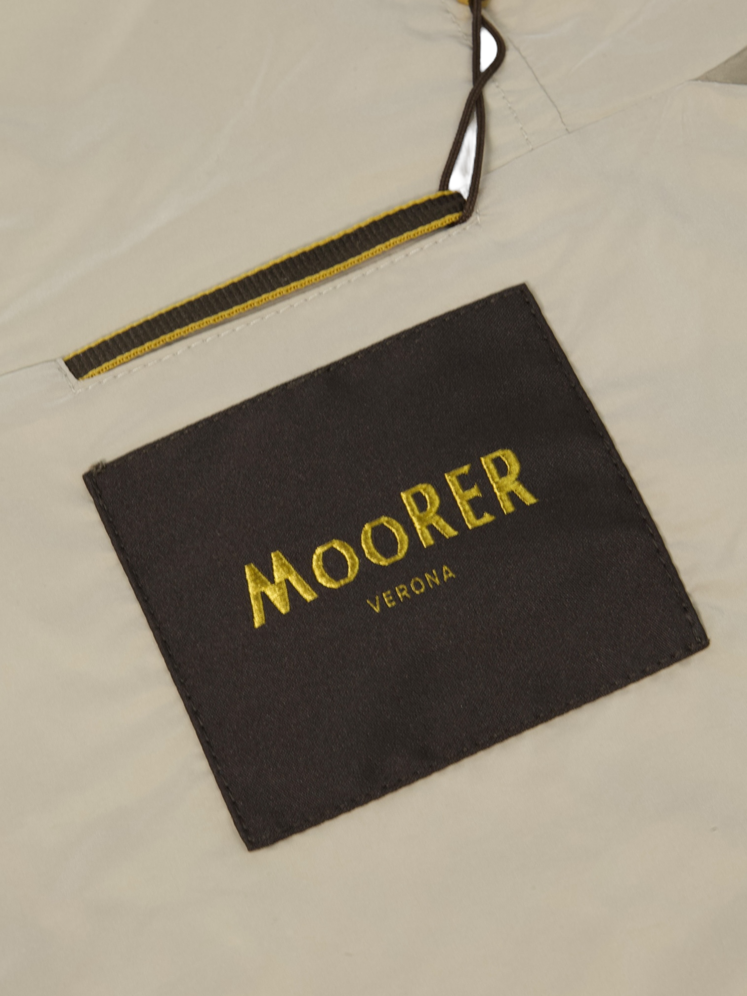 Moorer Greige Water-repellent Hooded Jacket